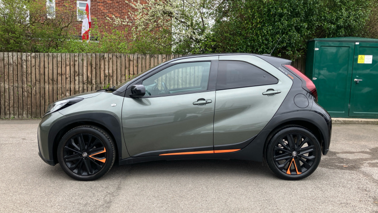 Toyota Aygo 1.0 VVT-i X-Clusiv 5dr Petrol Hatchback